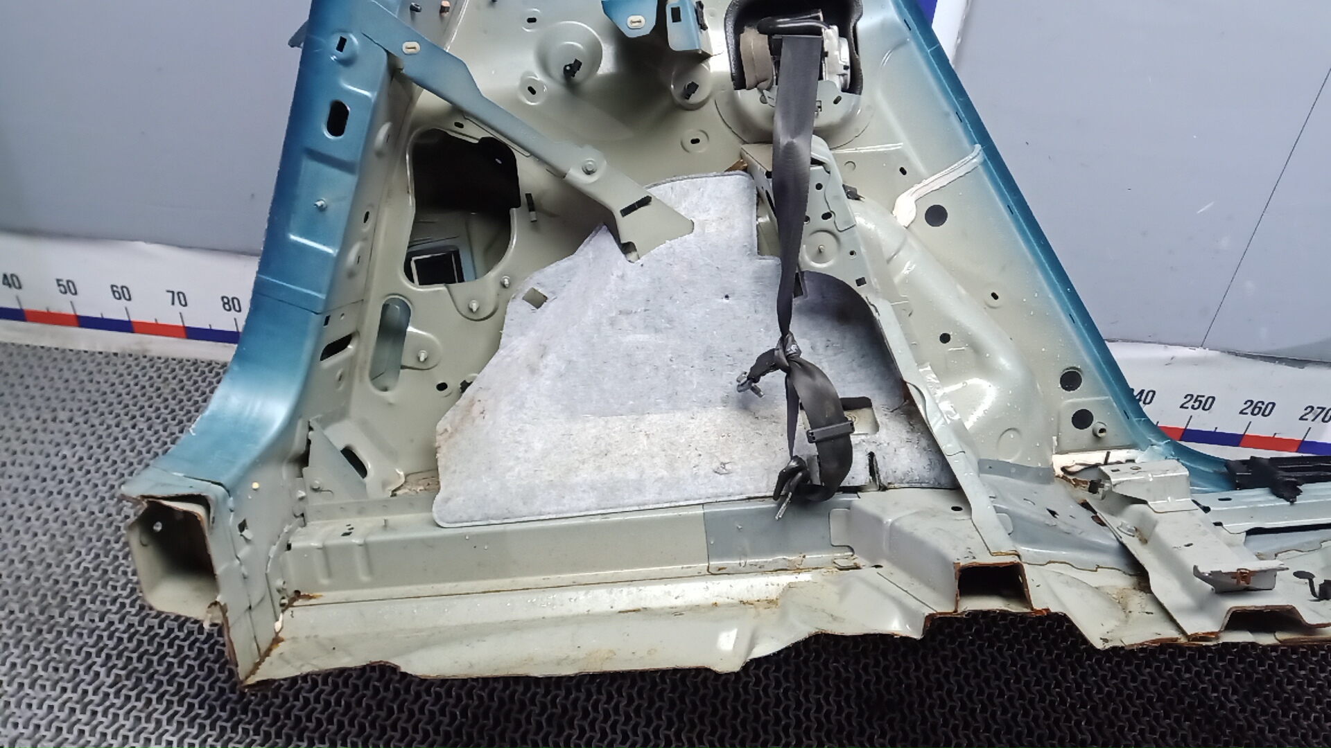 Крыло заднее левое