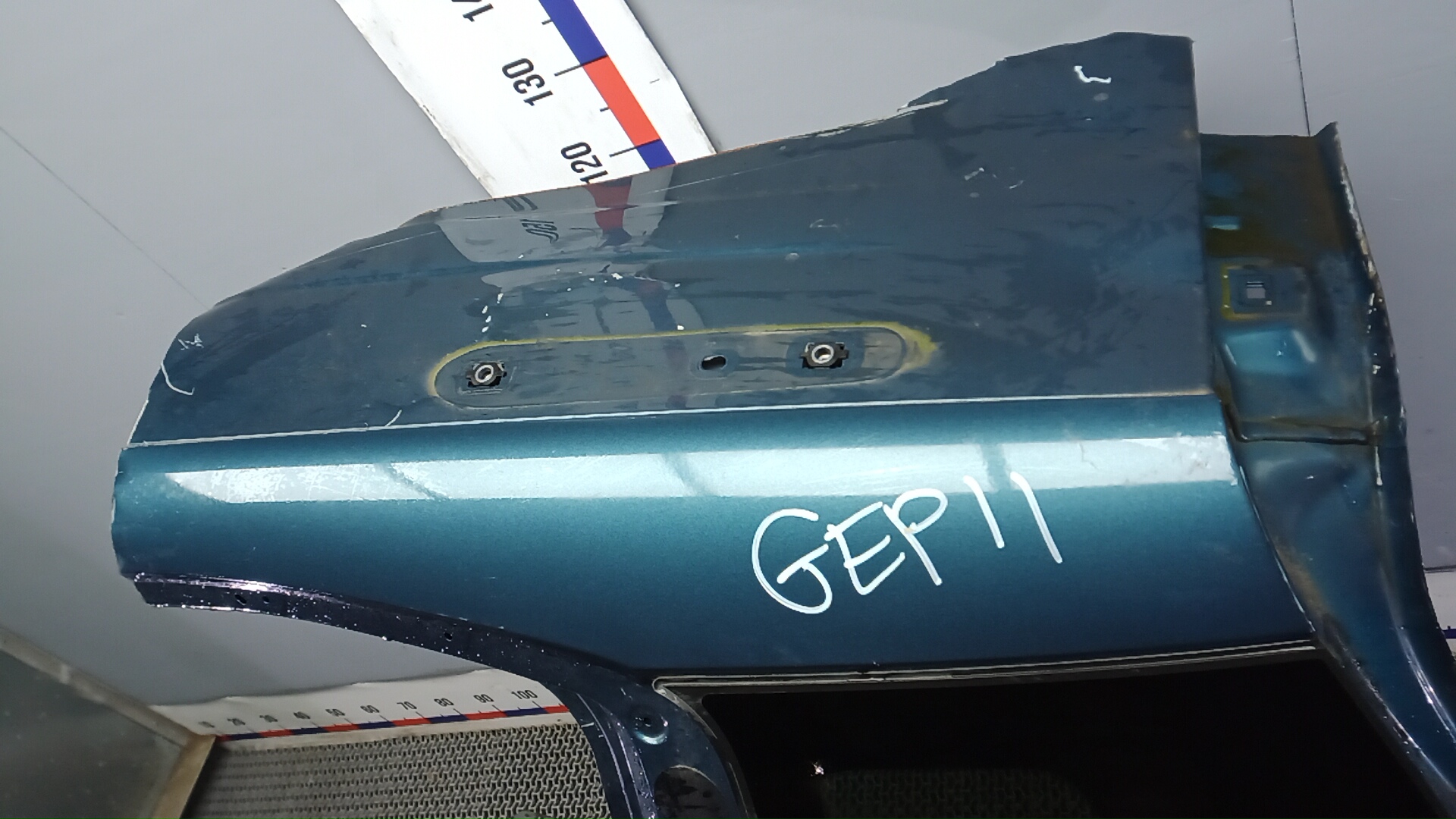 Крыло заднее левое