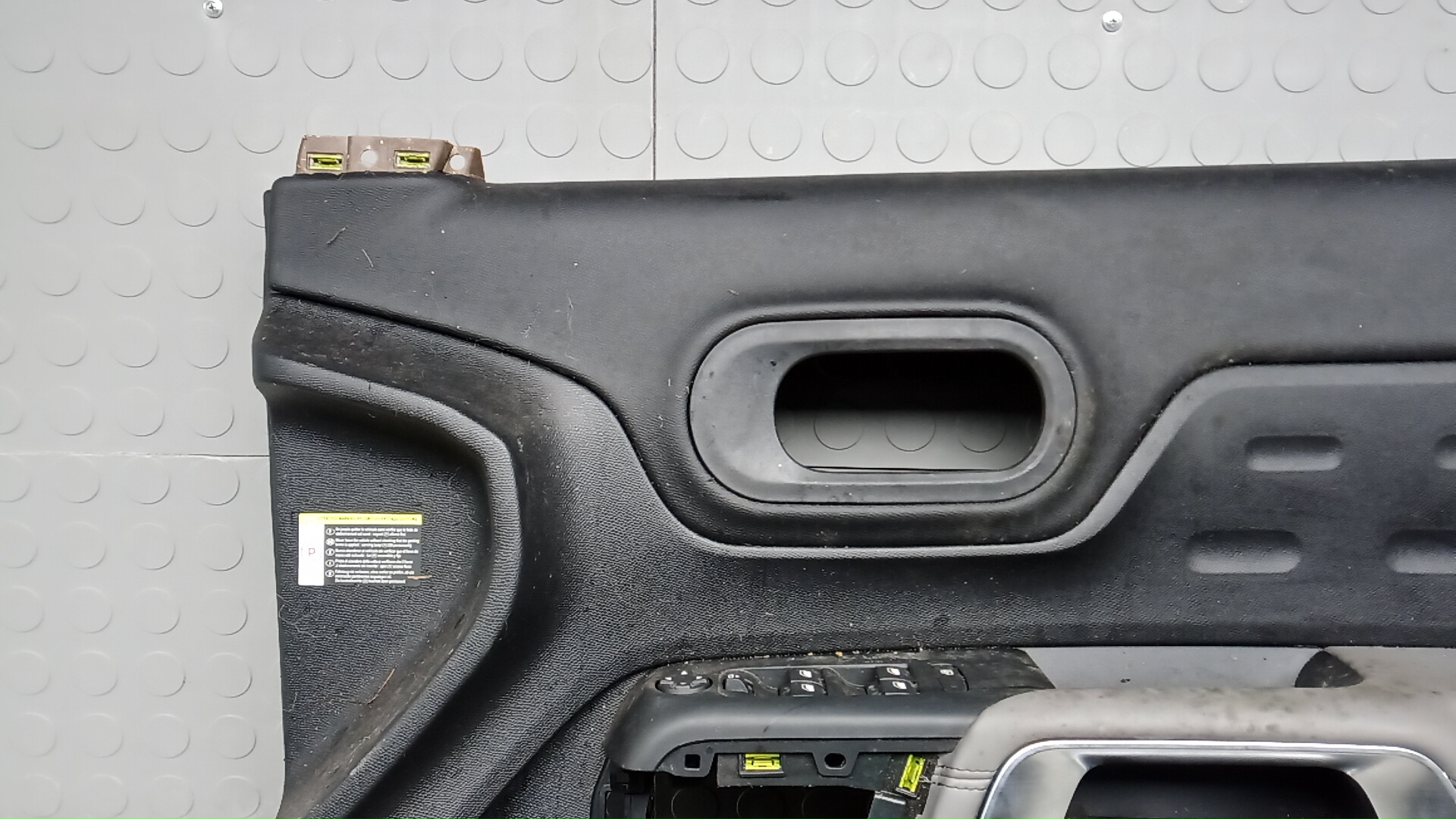 Обшивка двери