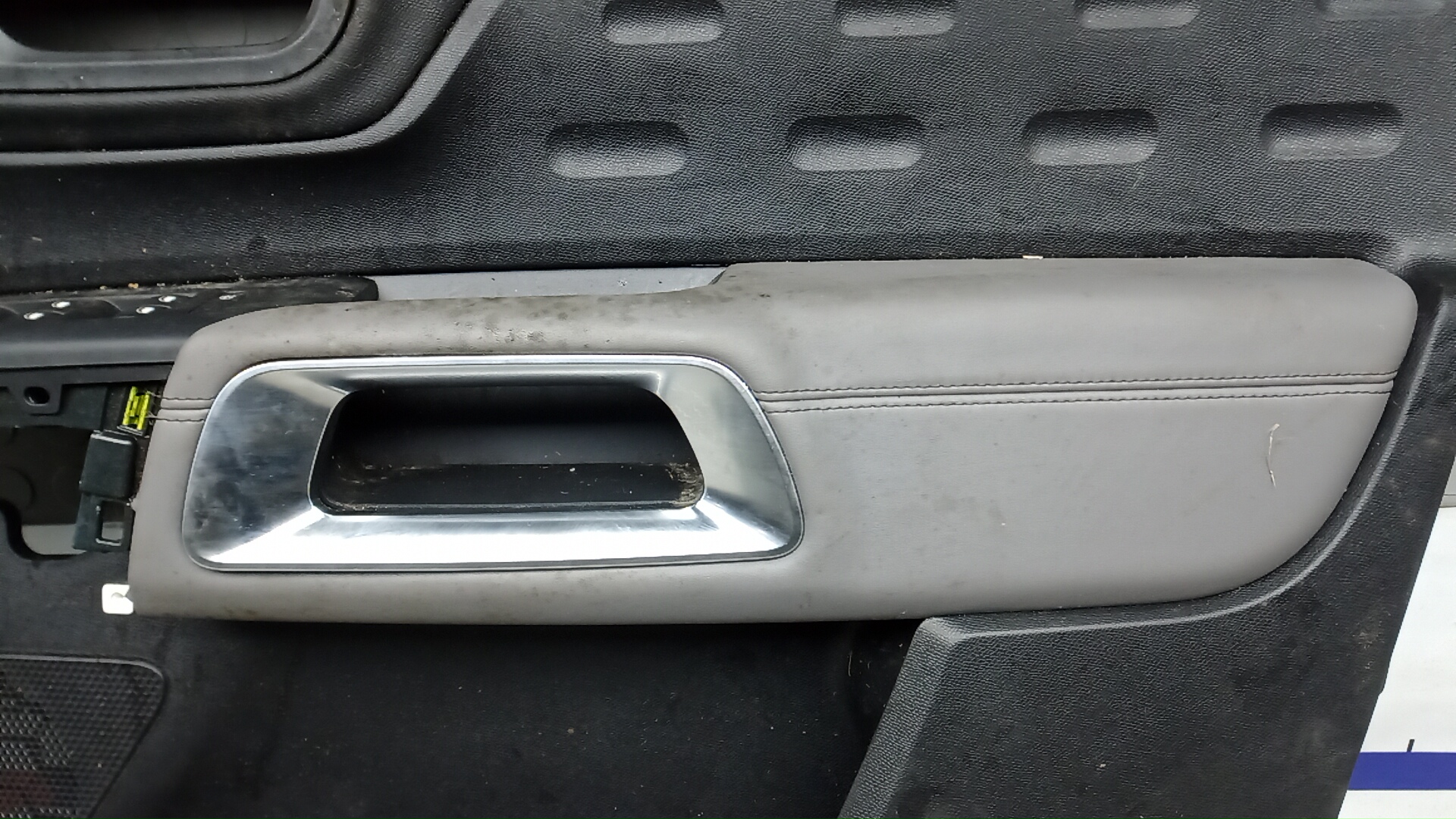 Обшивка двери