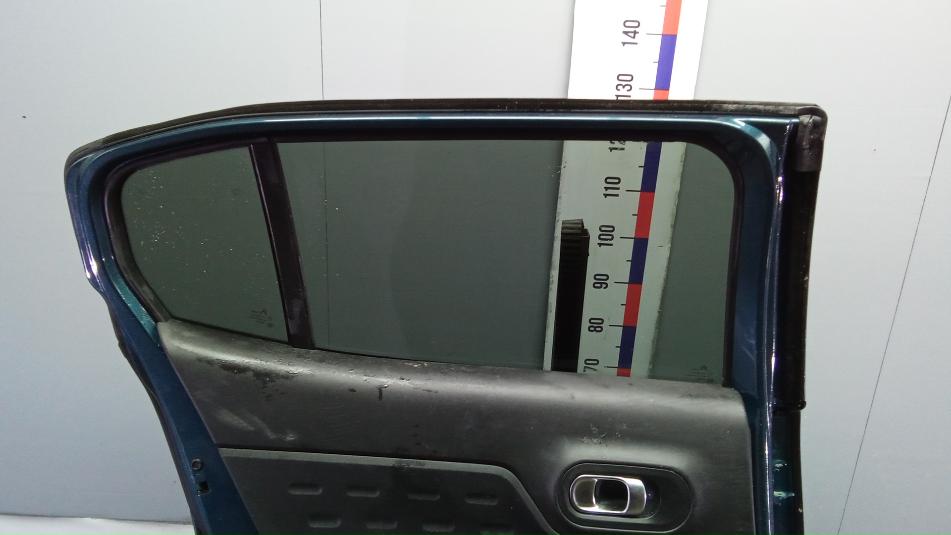 Дверь задняя левая