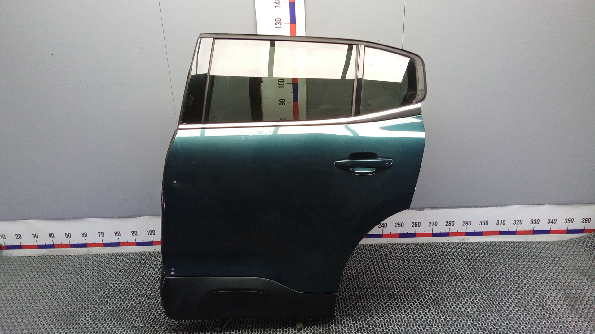 Дверь задняя левая