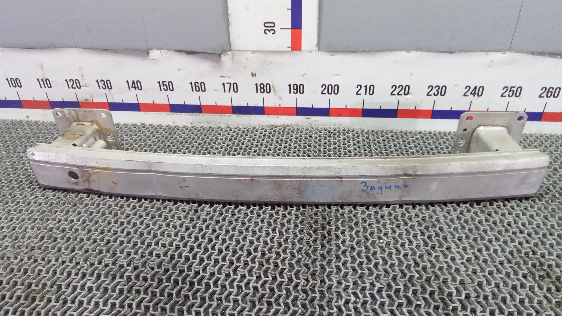 Усилитель заднего бампера