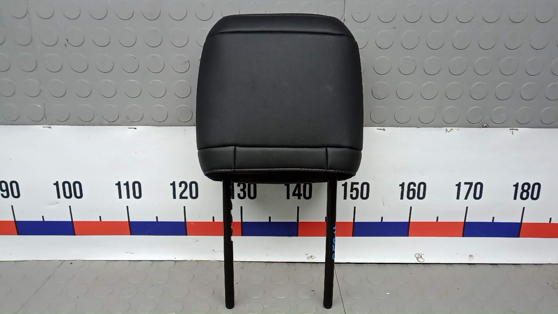 Подголовник сиденья