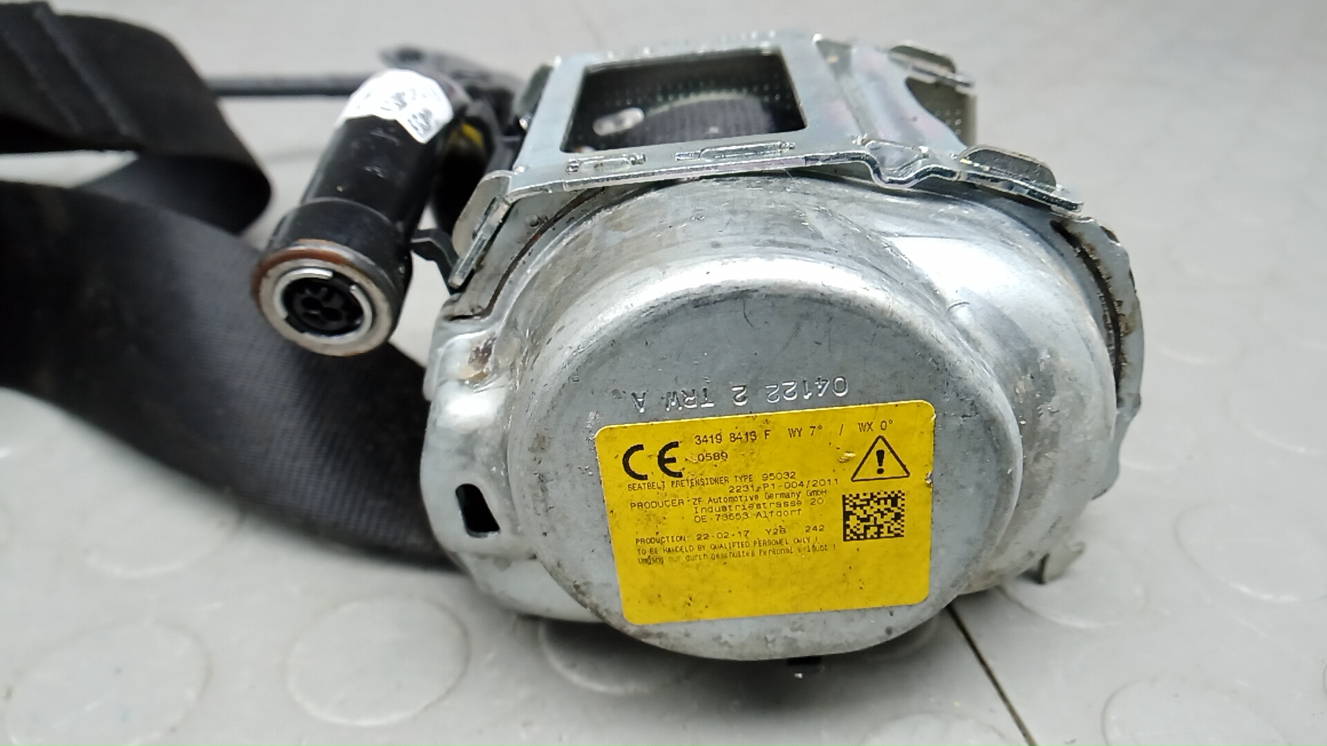 Ремень безопасности с пиропатроном