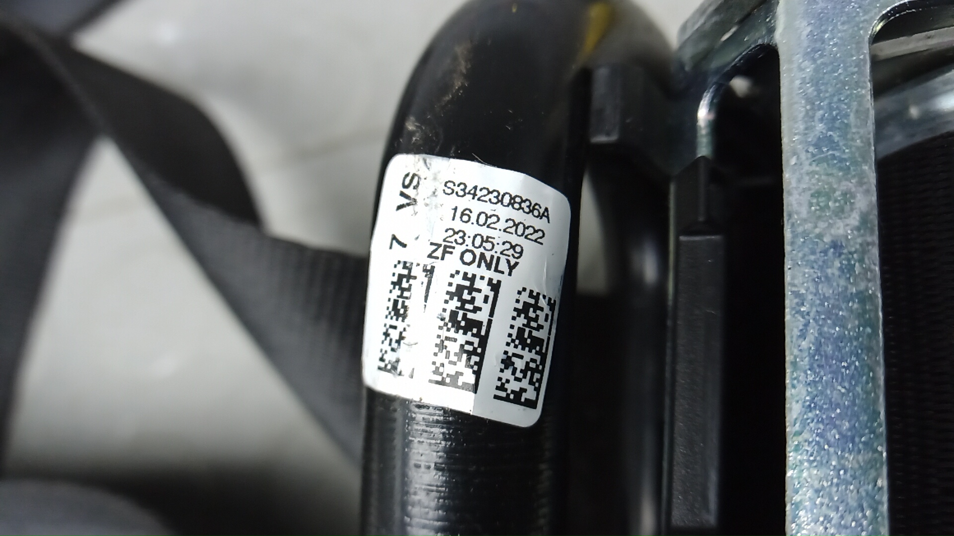 Ремень безопасности с пиропатроном