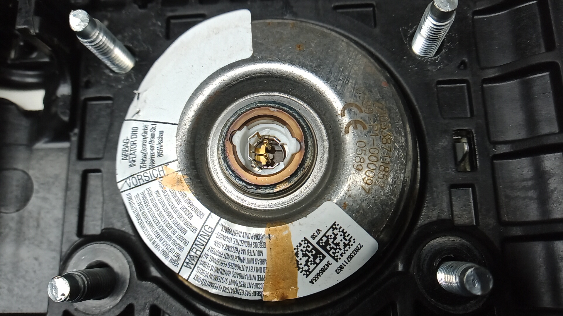 Подушка безопасности пассажирская (в торпедо)