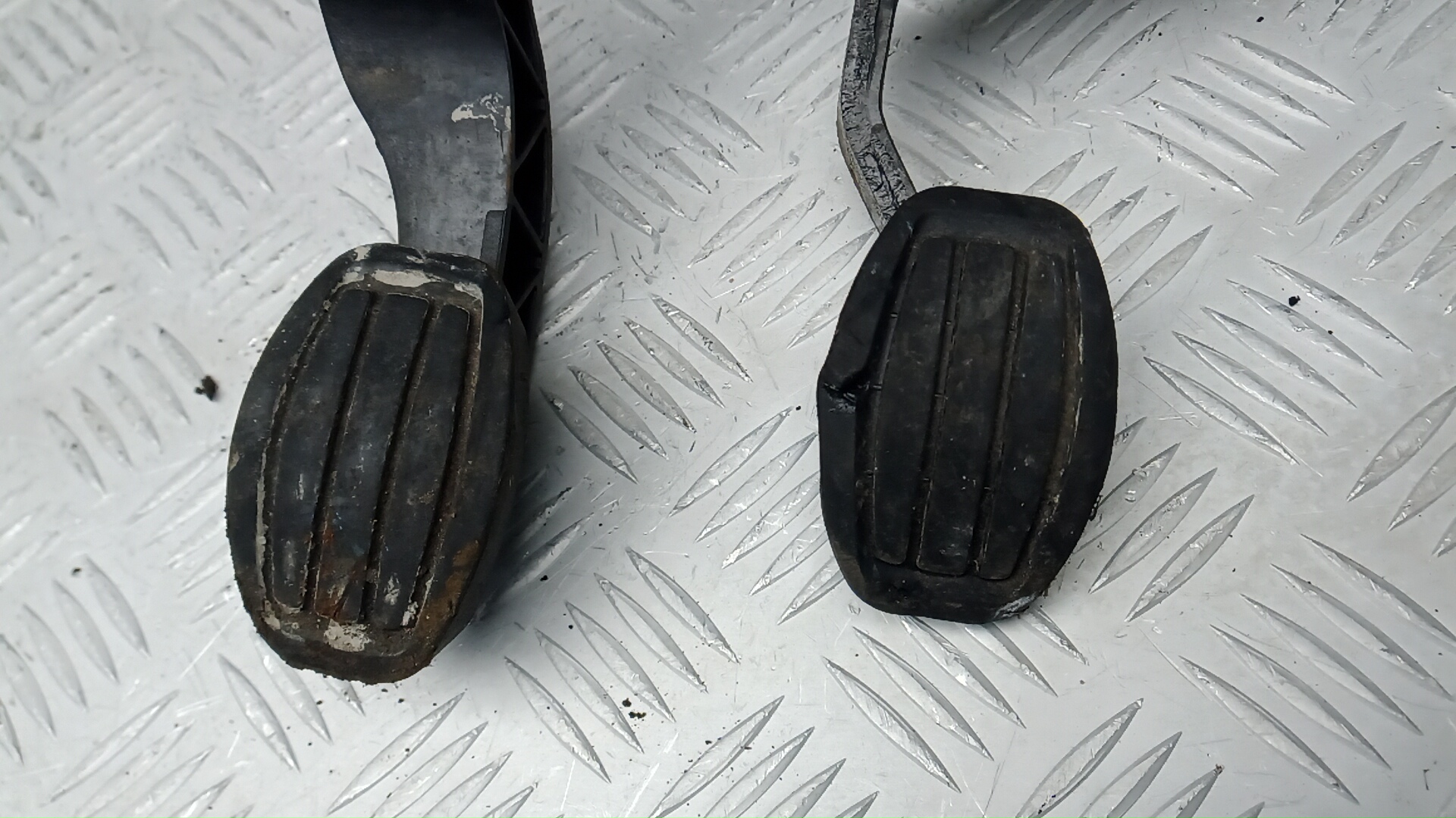 Кронштейн крепления педали