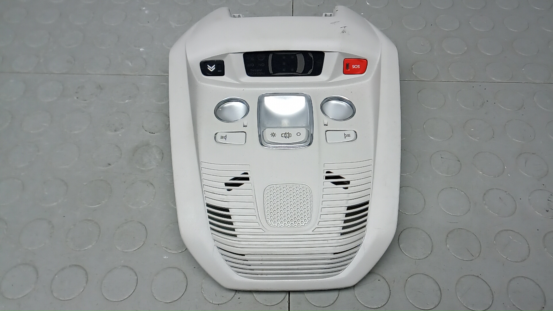 Плафон салонный