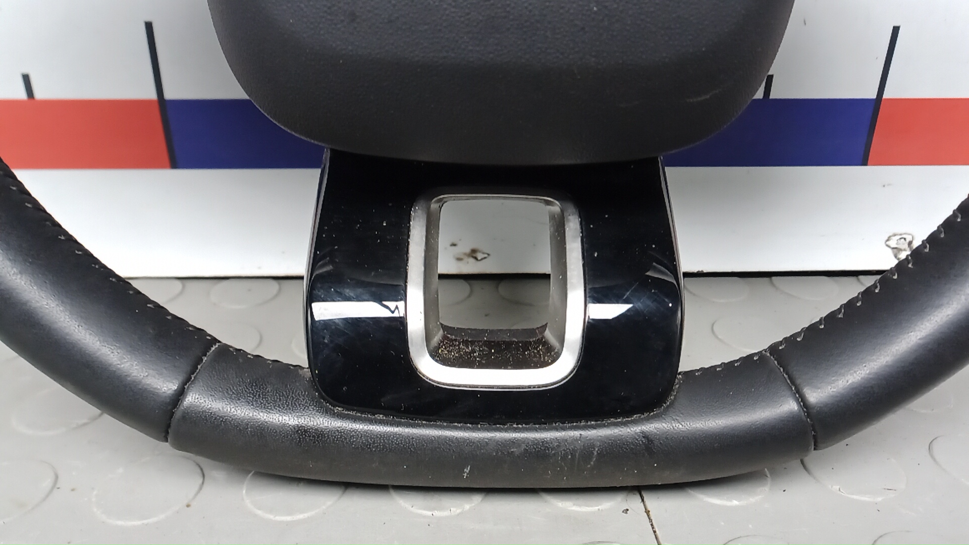 Рулевое колесо (руль)