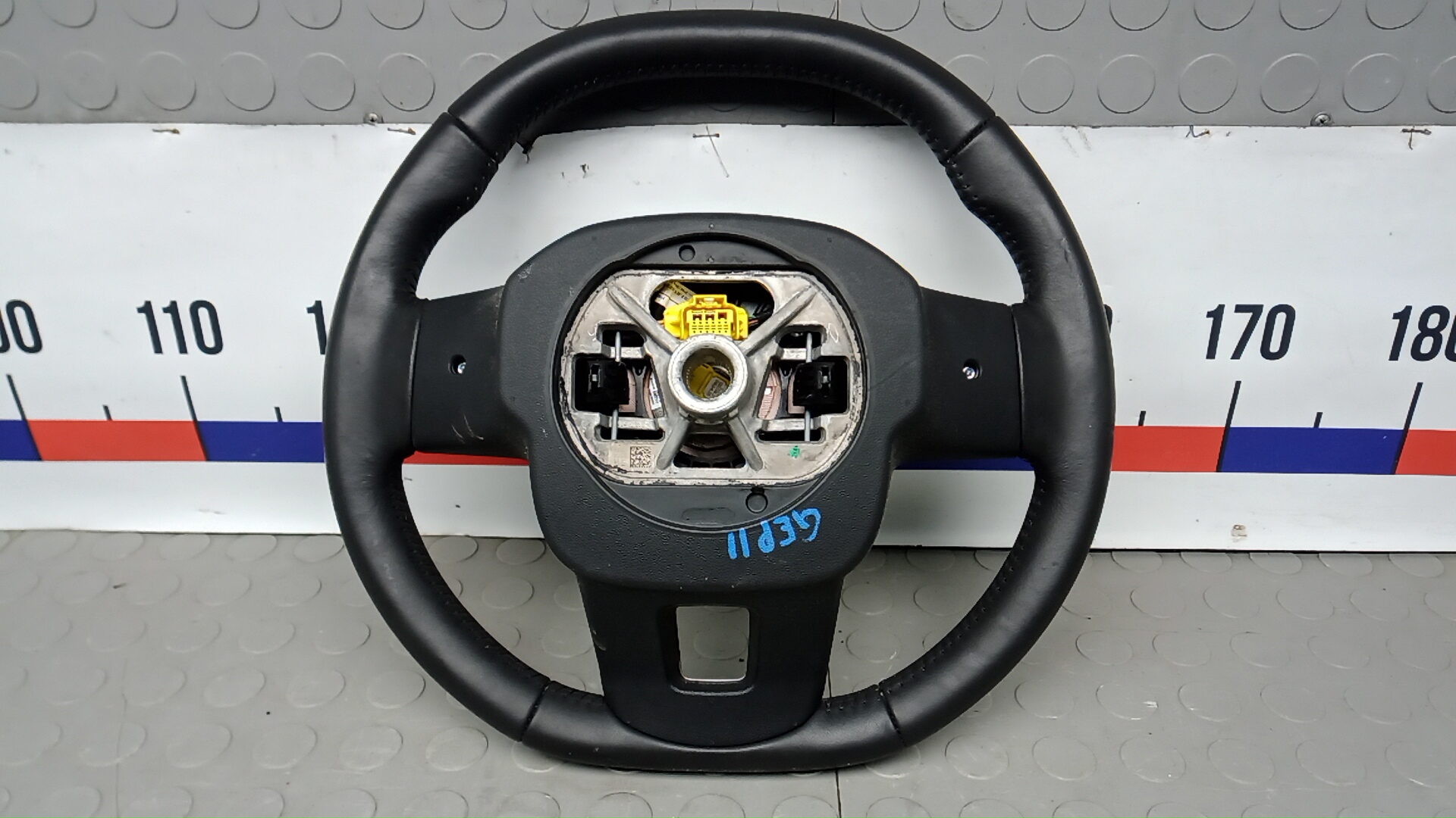 Рулевое колесо (руль)