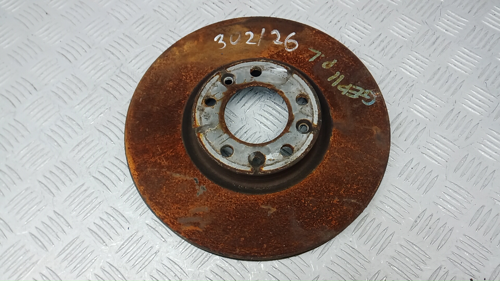 Диск тормозной передний вентилируемый