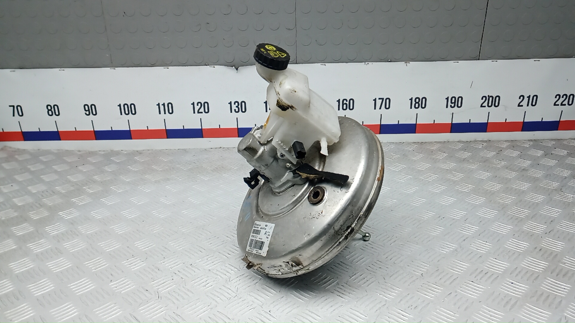 Усилитель тормозов вакуумный