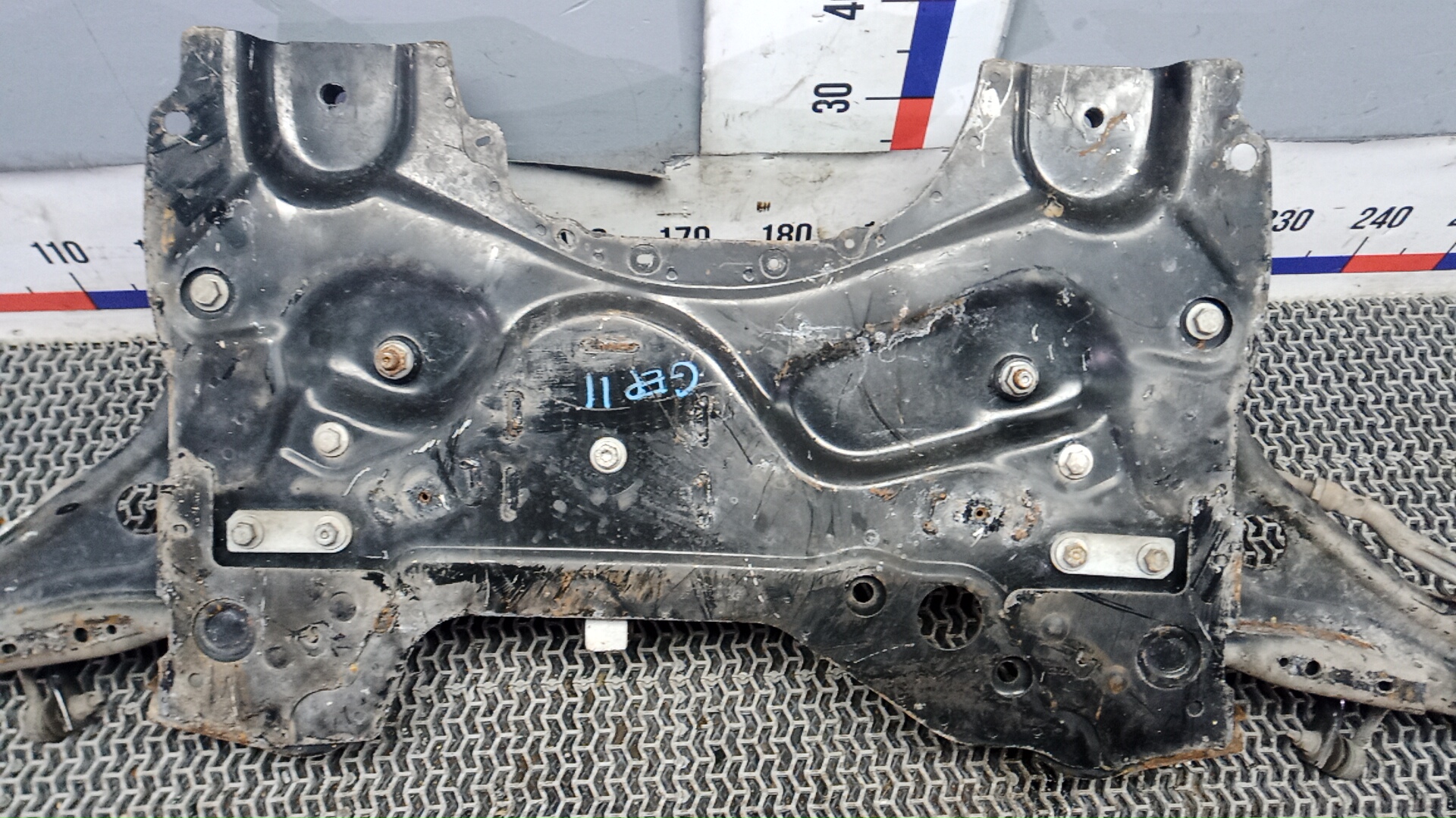 Балка передняя (крепление продольных тяг)