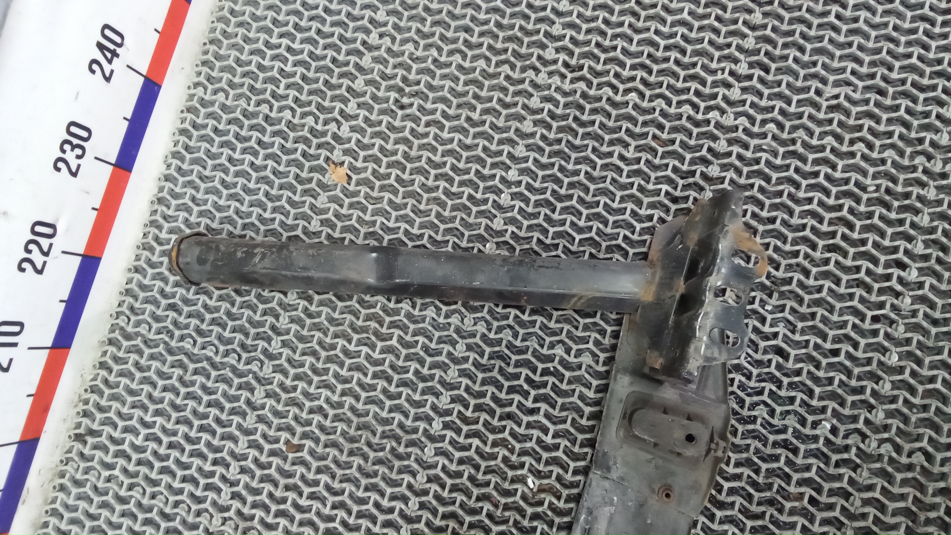 Балка подрадиаторная