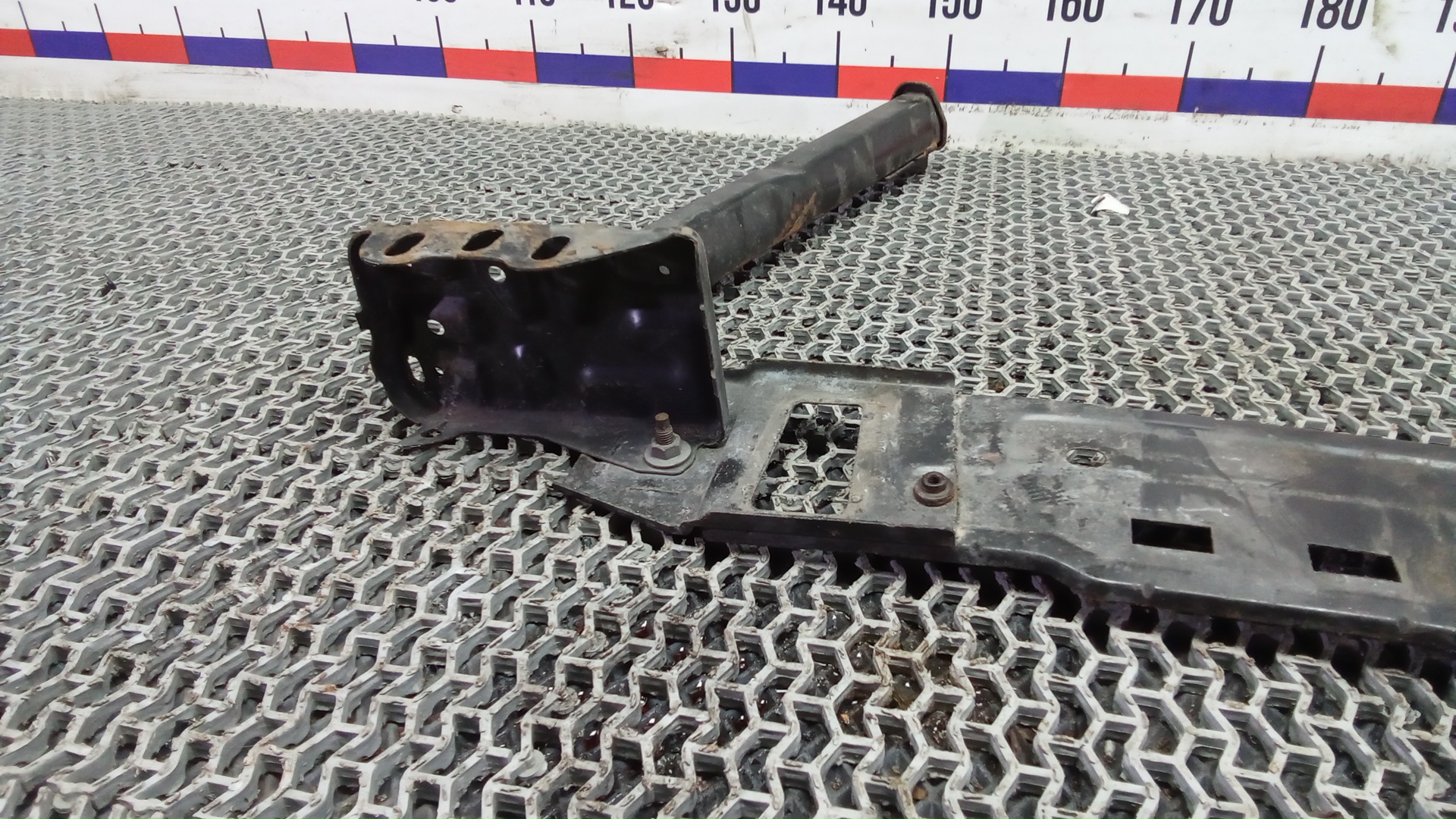 Балка подрадиаторная