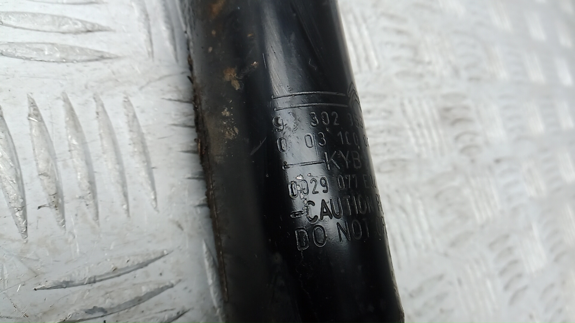 Амортизатор задний (стойка)