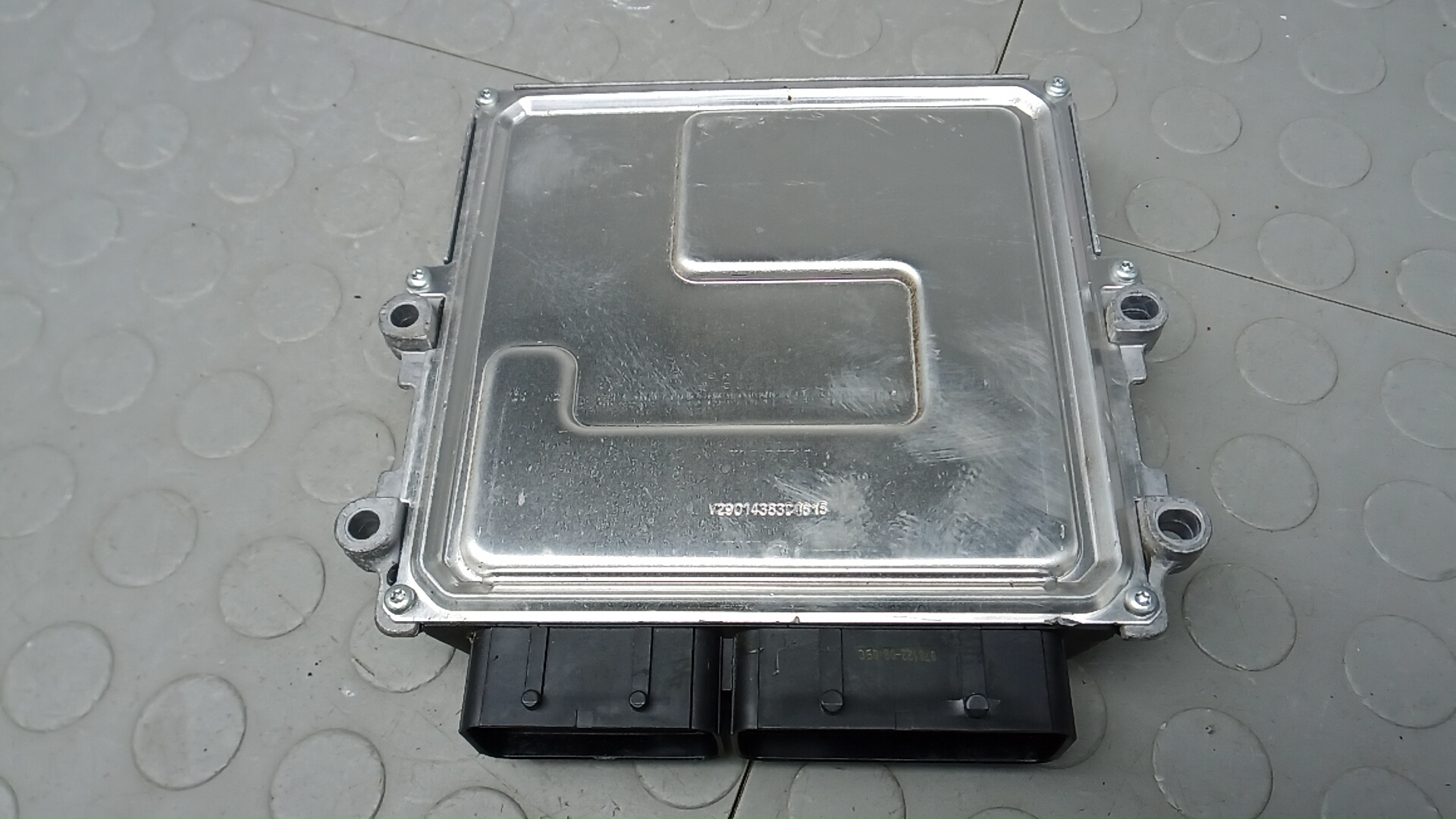 Блок управления двигателем