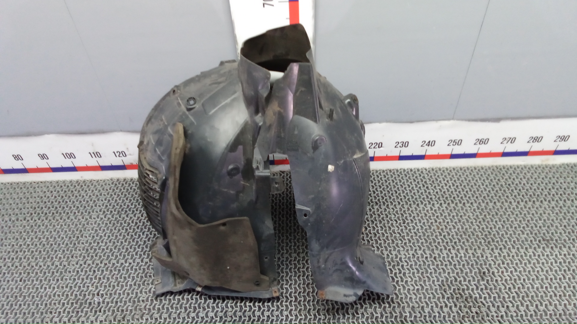 Локер передний правый