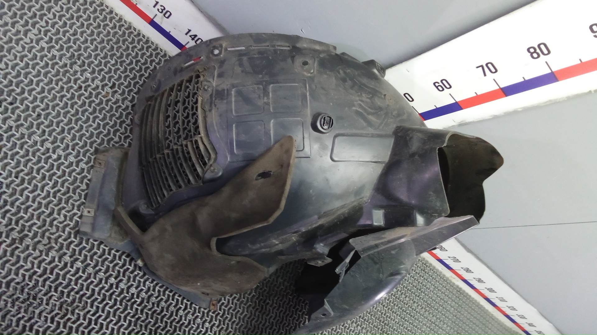 Локер передний правый