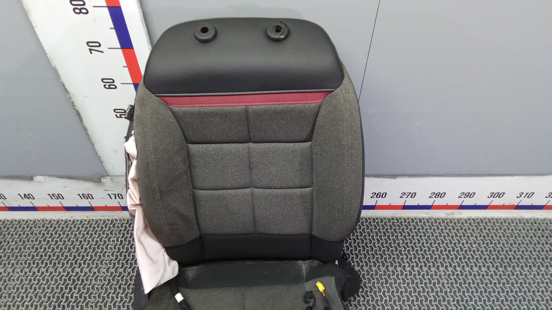 Сиденье переднее правое