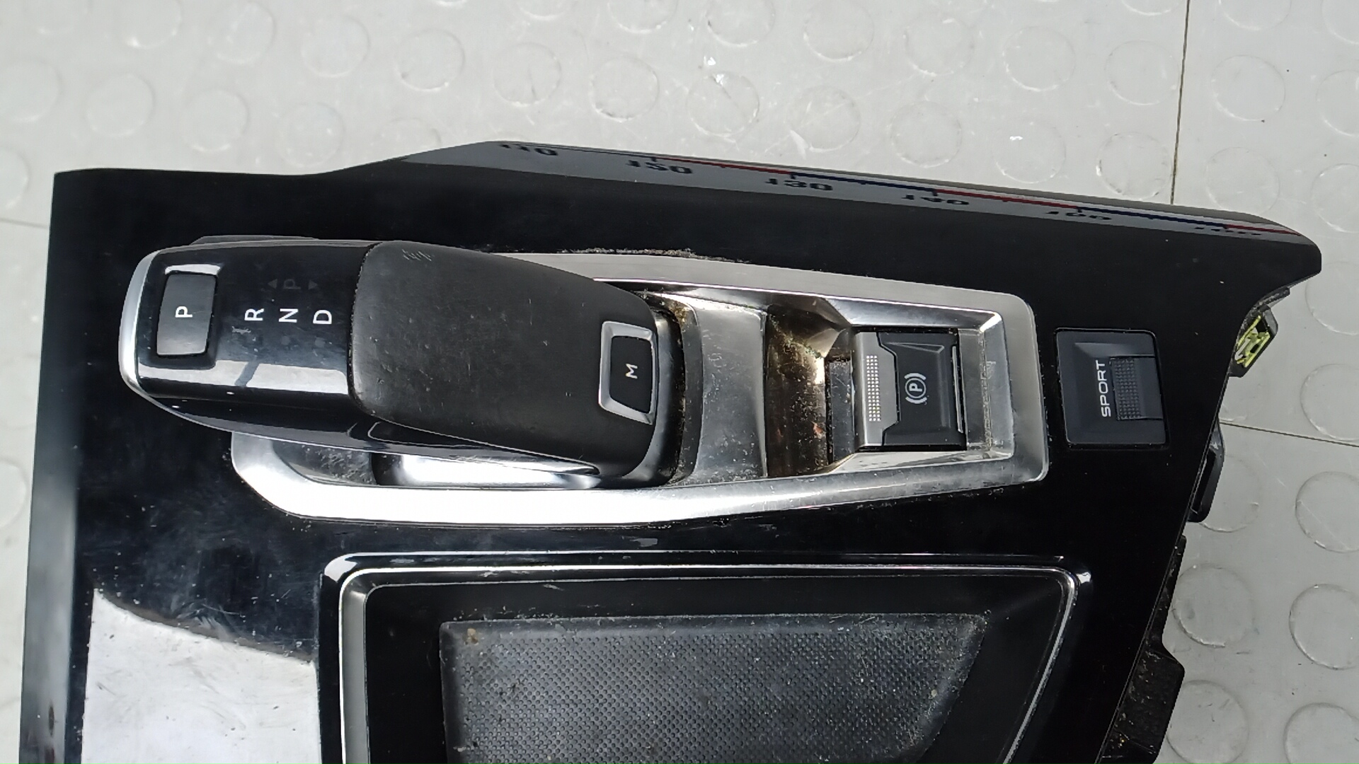 Кулиса МКПП / АКПП