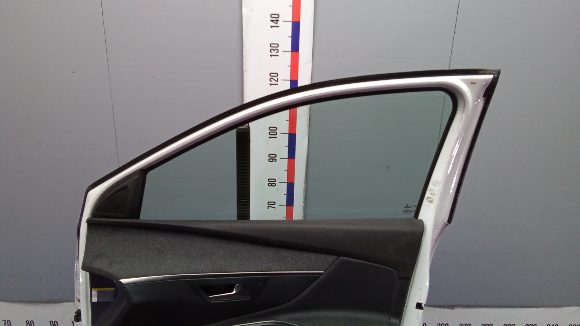 Дверь передняя правая