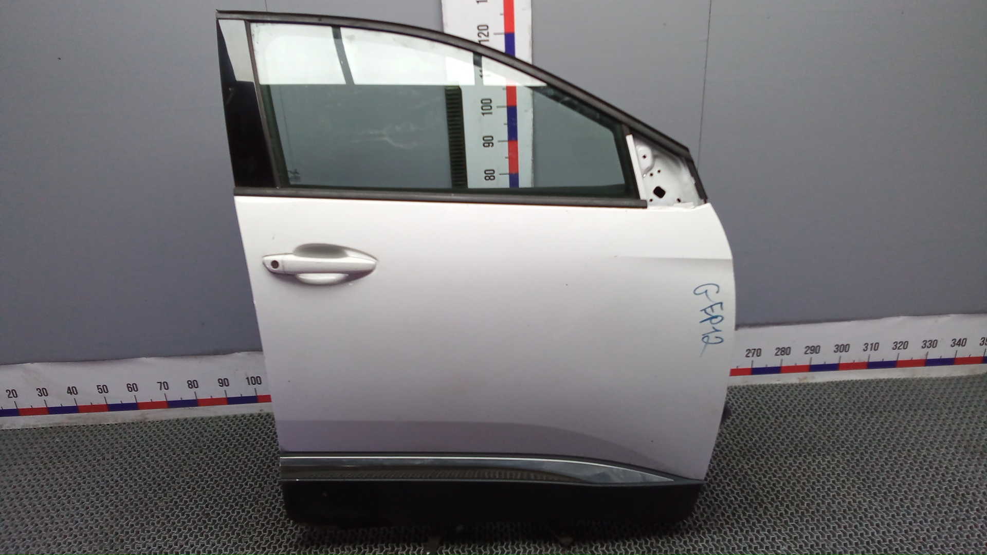 Дверь передняя правая