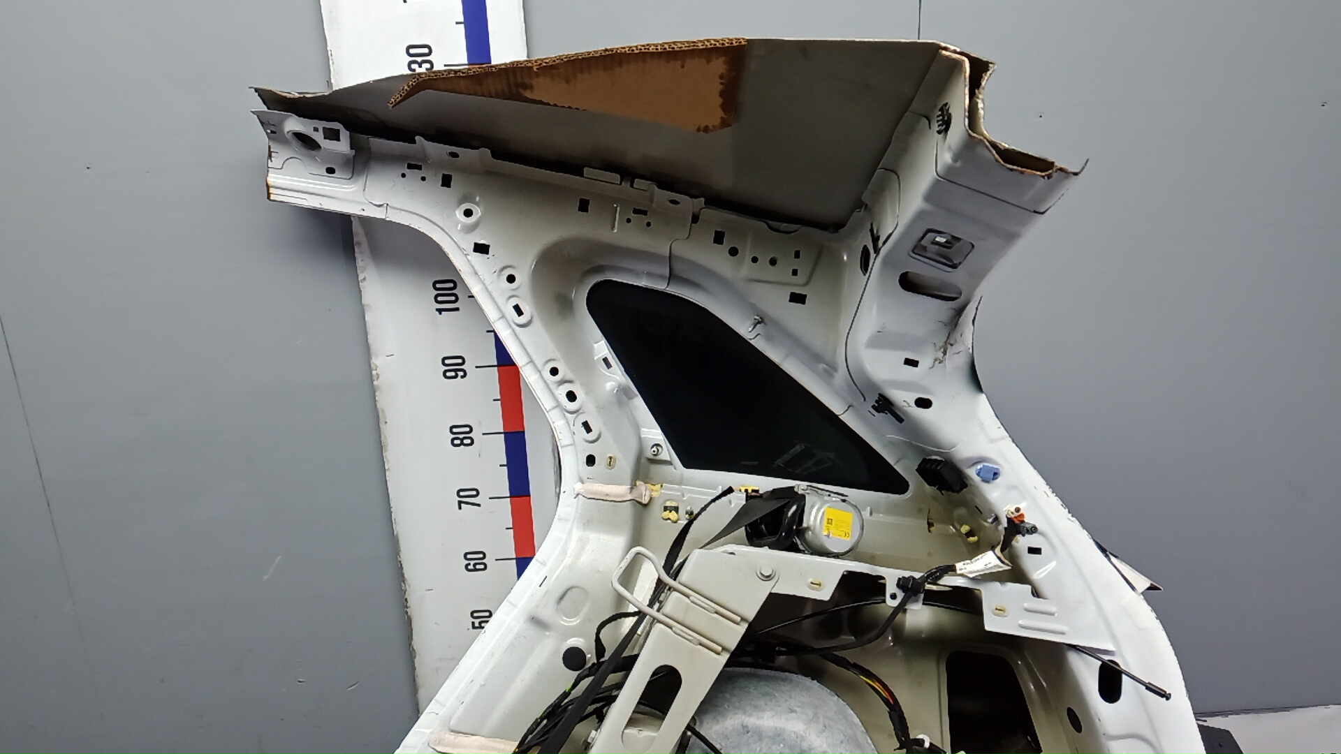 Крыло заднее правое