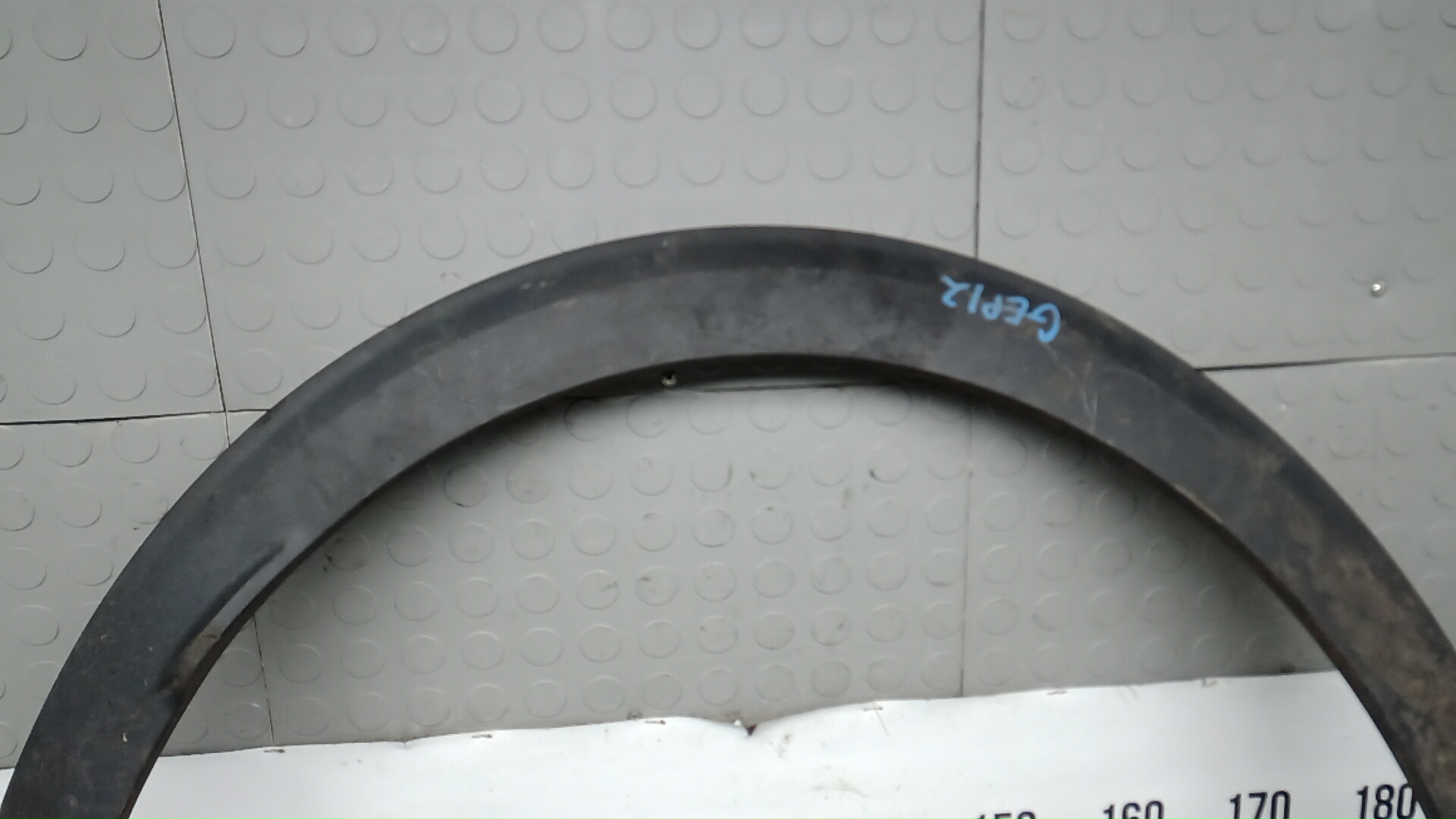 Молдинг заднего крыла правого