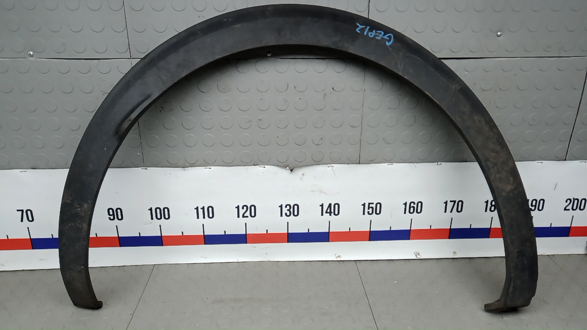 Молдинг заднего крыла правого