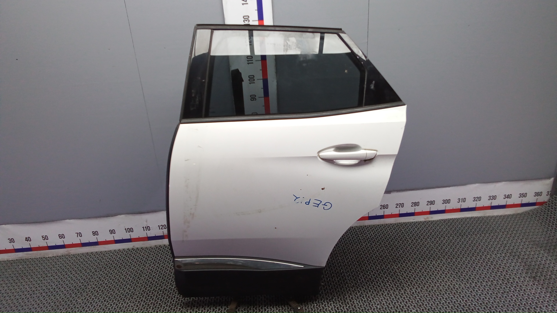 Дверь задняя левая