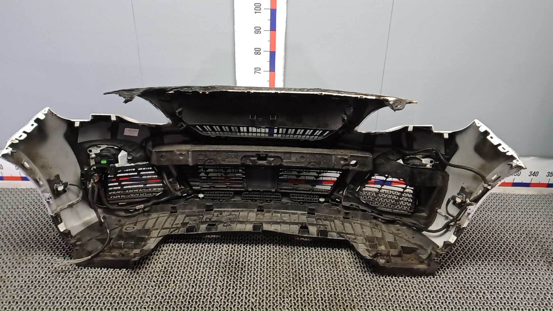 Бампер передний