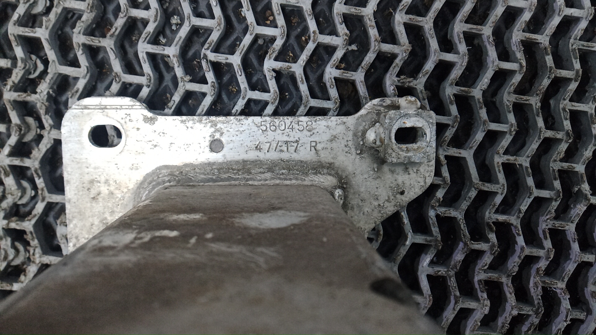 Кронштейн усилителя переднего бампера