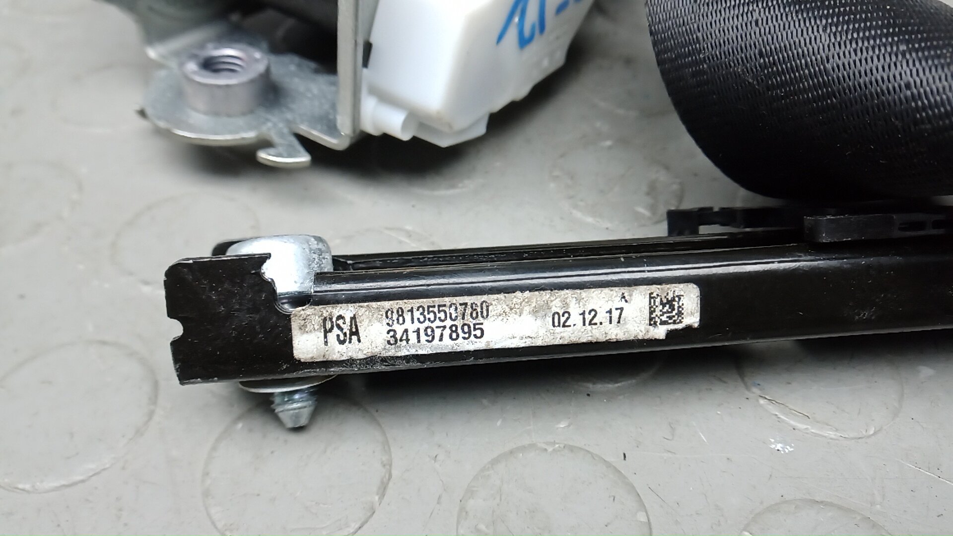 Ремень безопасности с пиропатроном