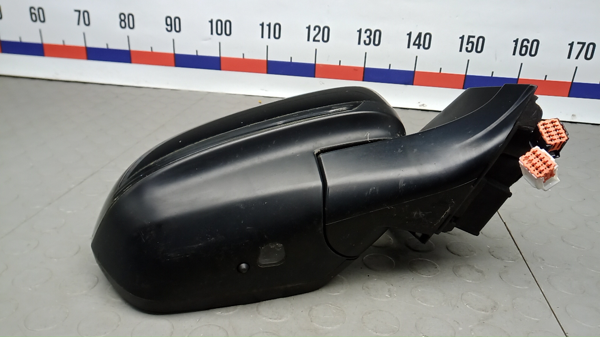 Зеркало правое электрическое