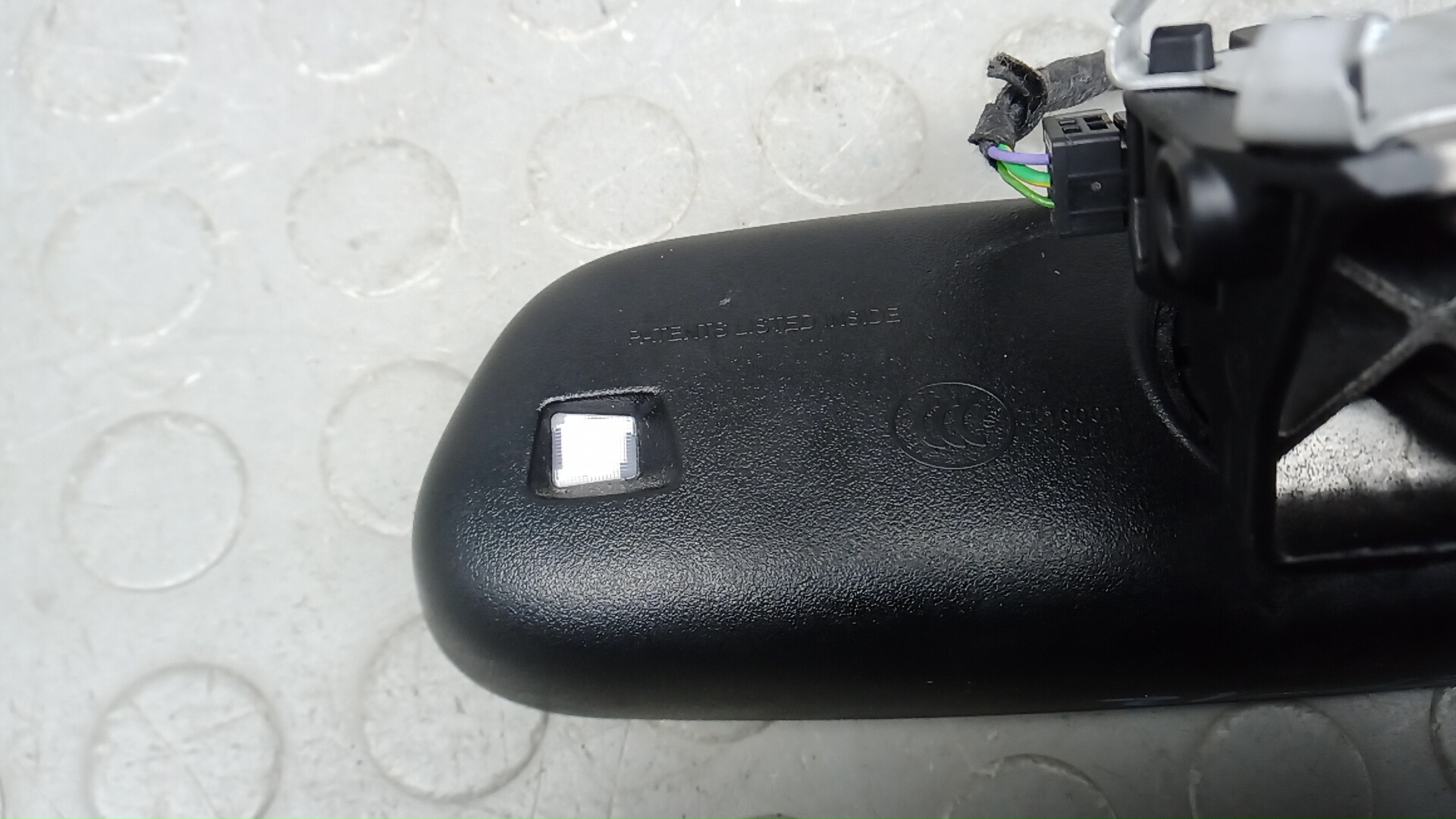 Зеркало заднего вида