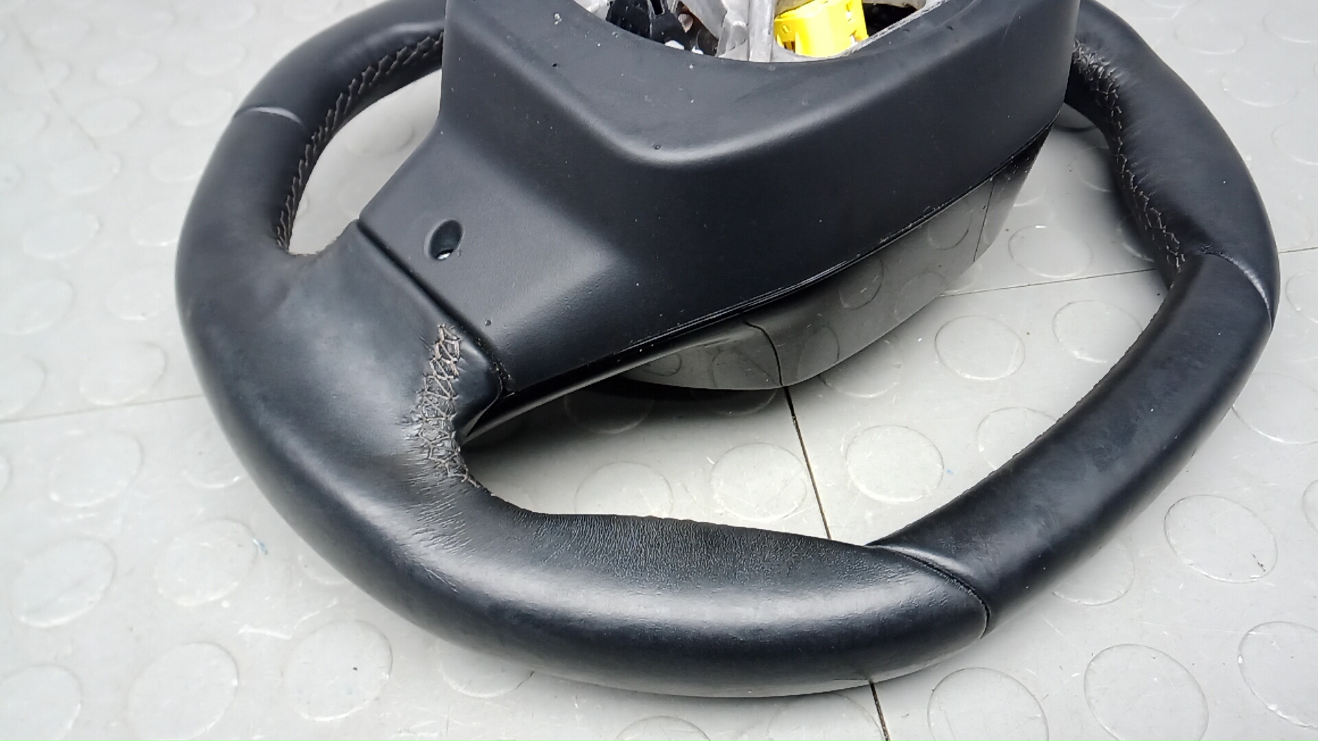 Рулевое колесо (руль)