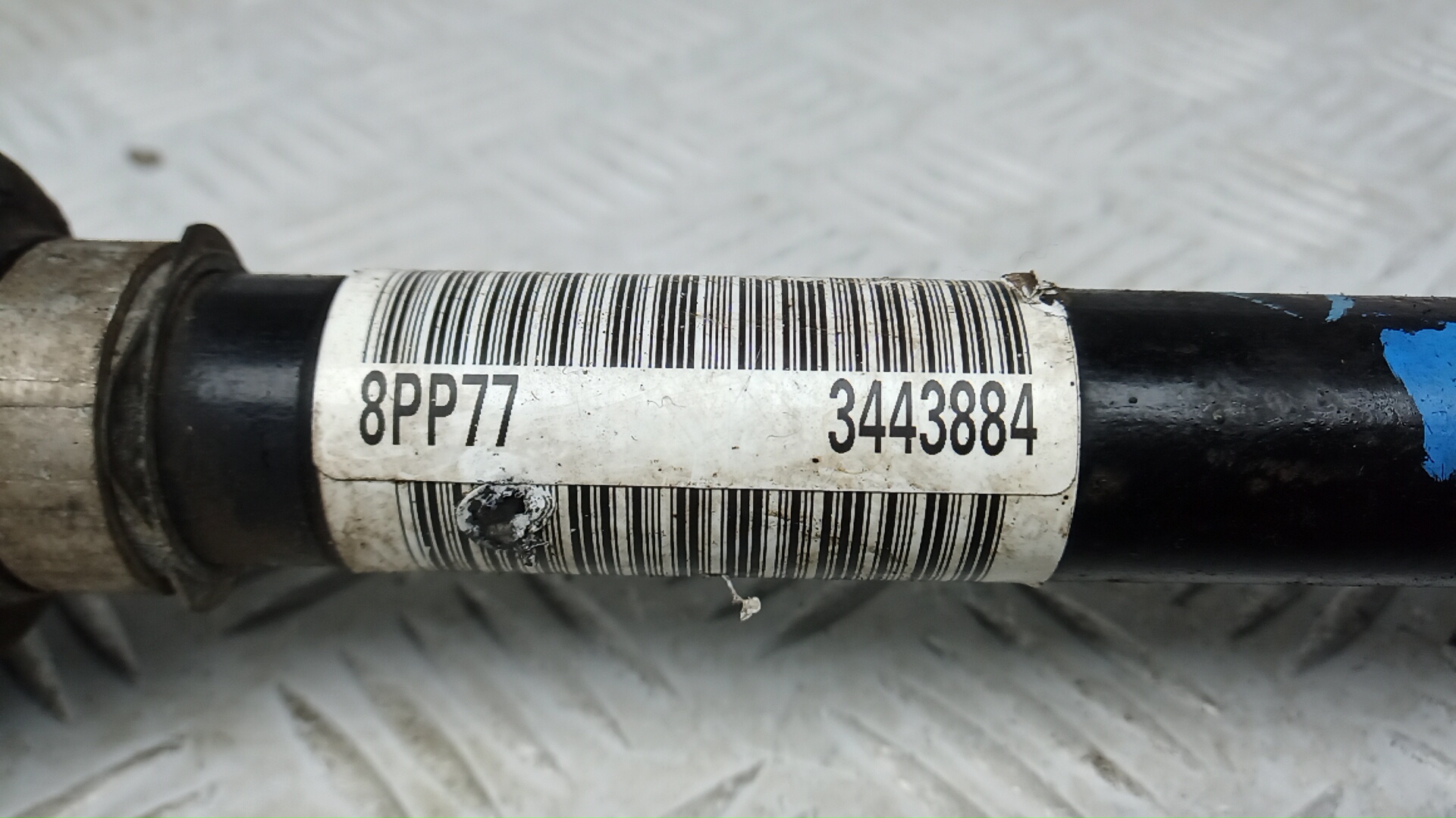 Полуось передняя левая