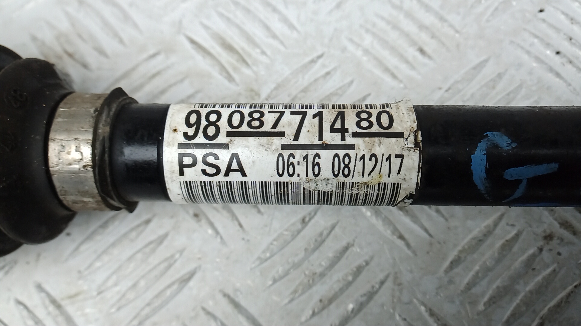 Полуось передняя левая