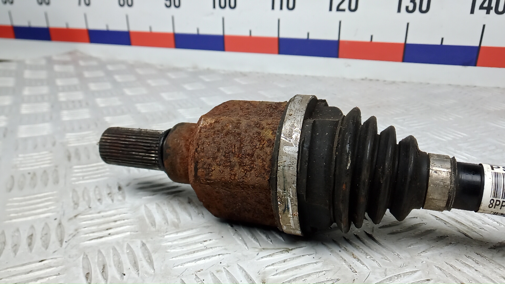 Полуось передняя левая