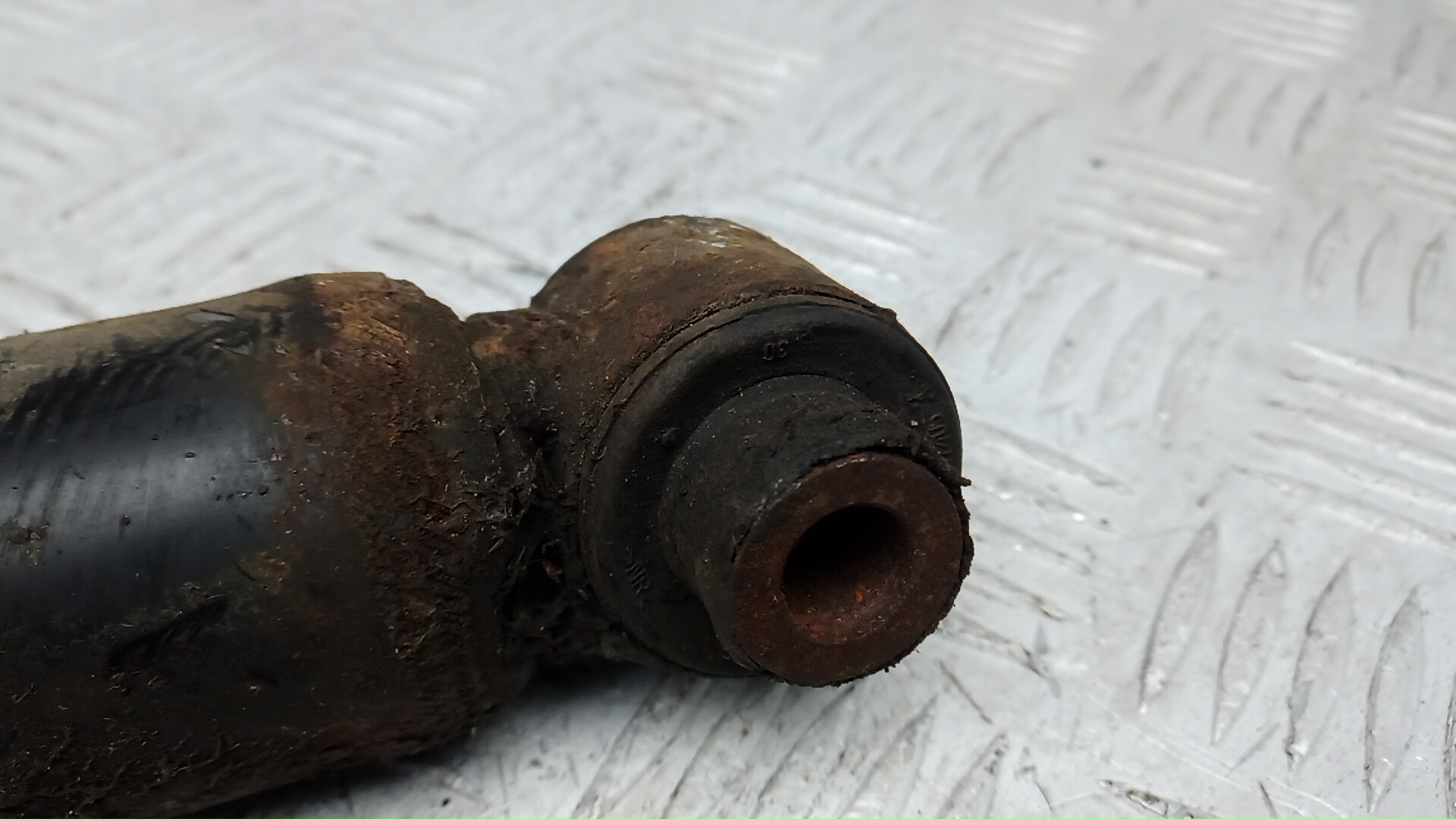 Амортизатор задний (стойка)