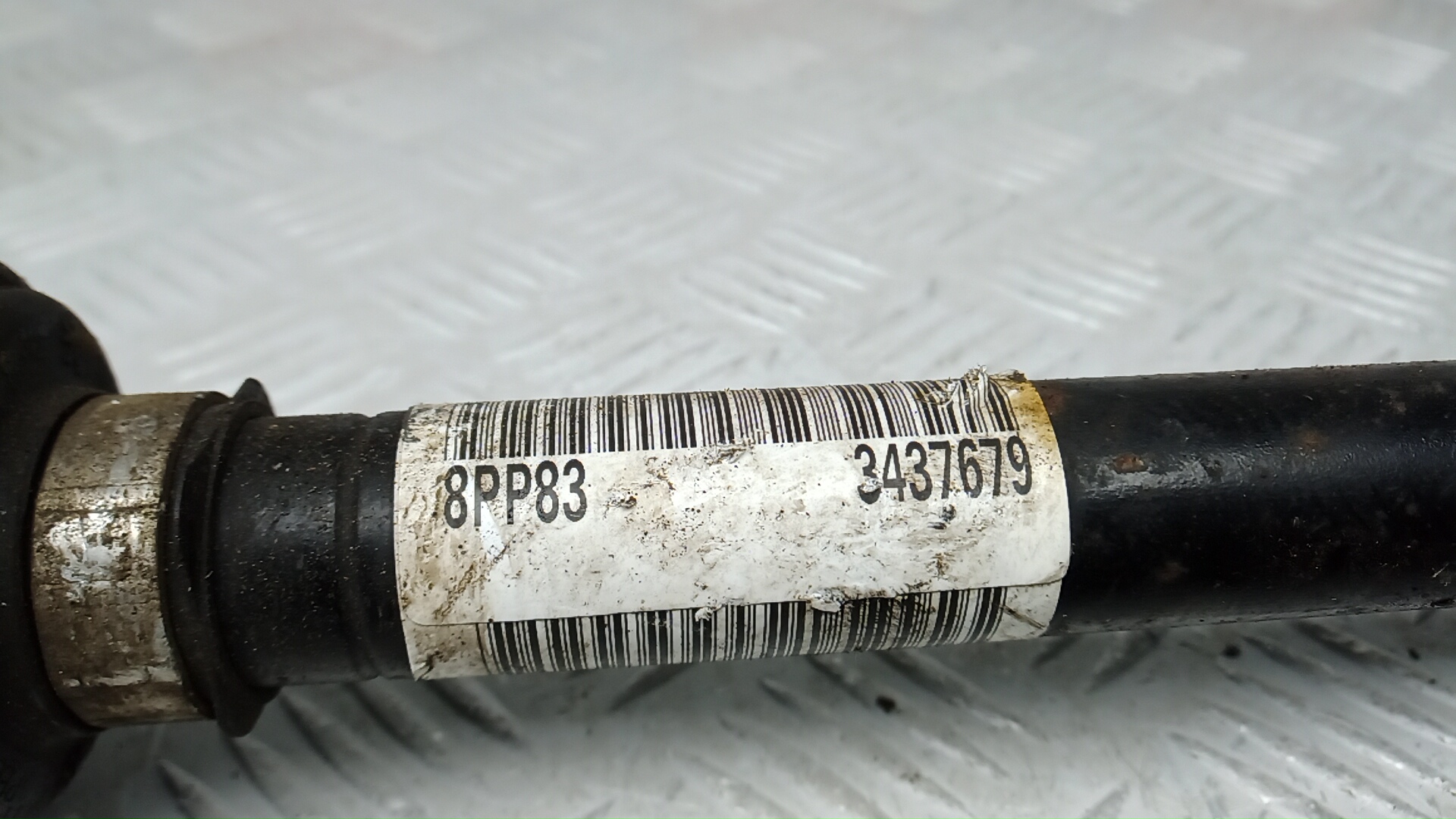 Полуось передняя правая