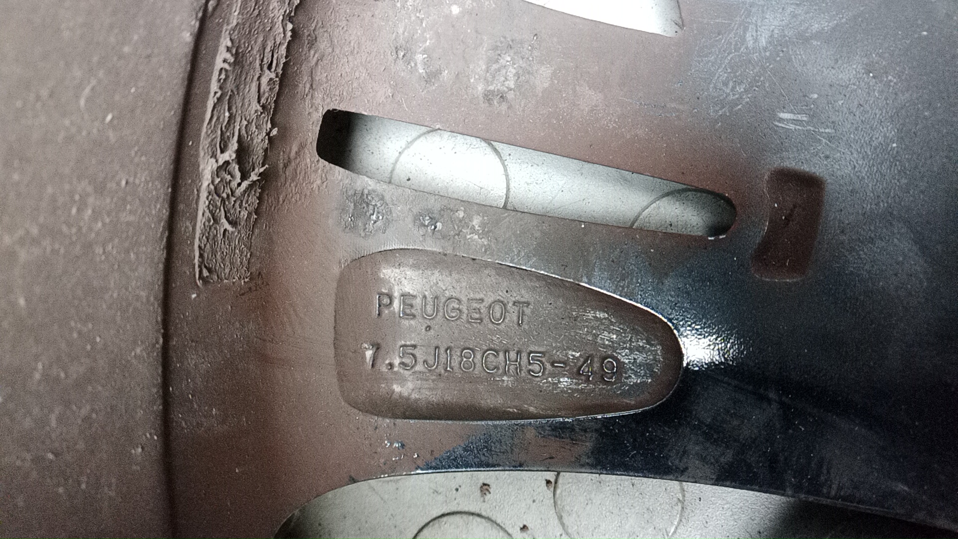 Диск колесный литой легкий сплав