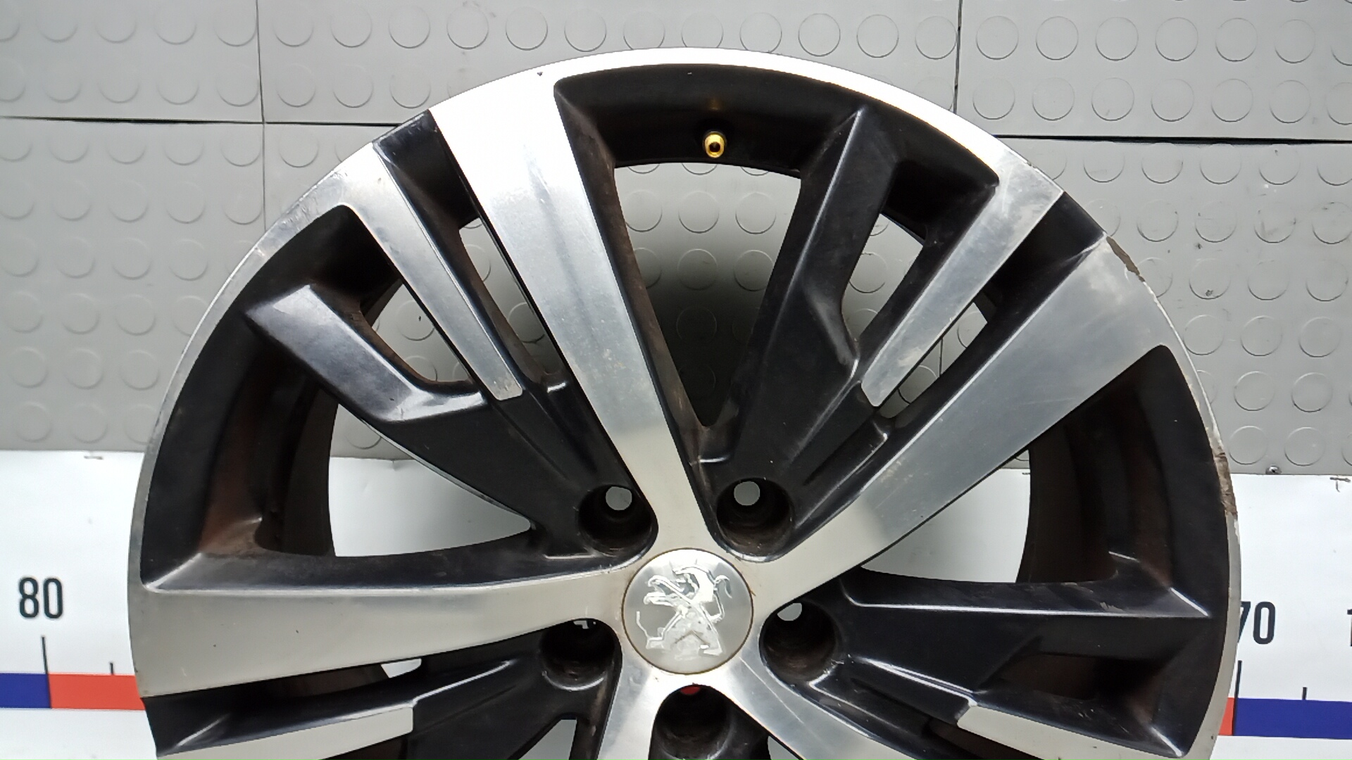 Диск колесный литой легкий сплав