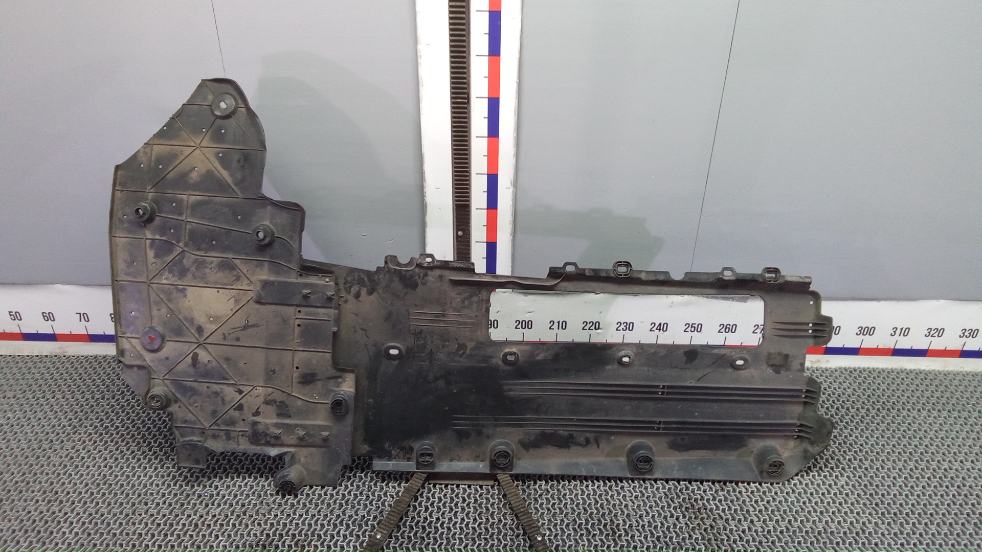 Защита антигравийная