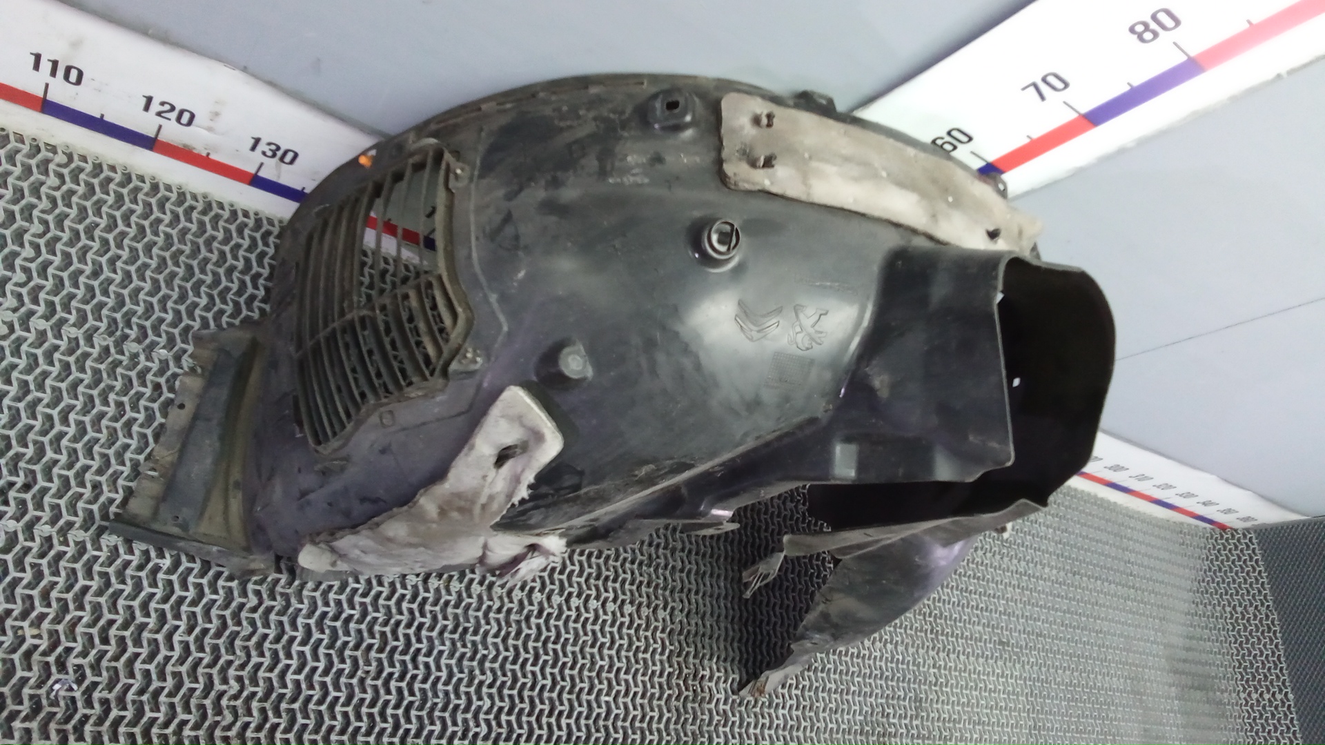 Локер передний правый