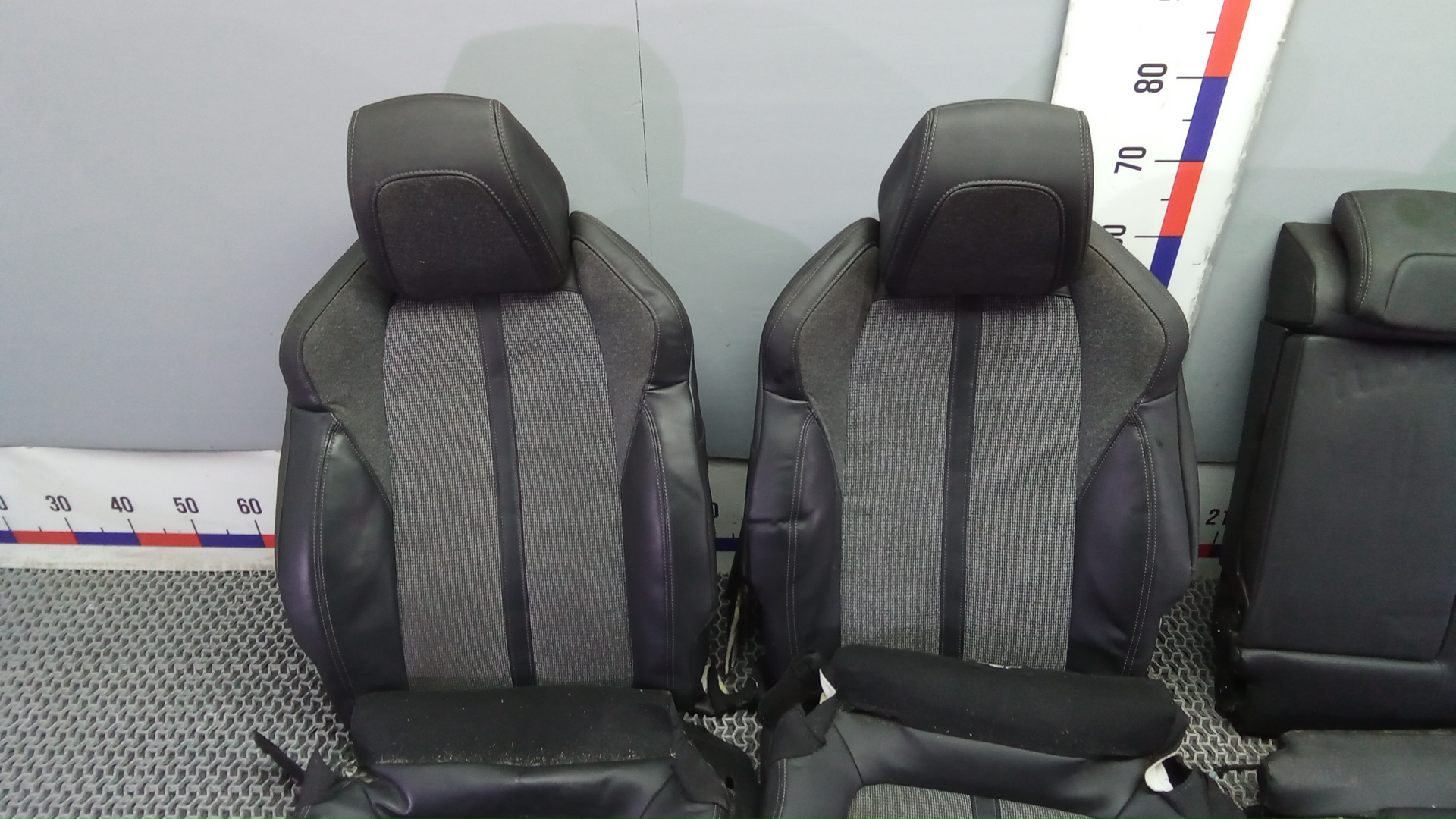 Сиденья комплект