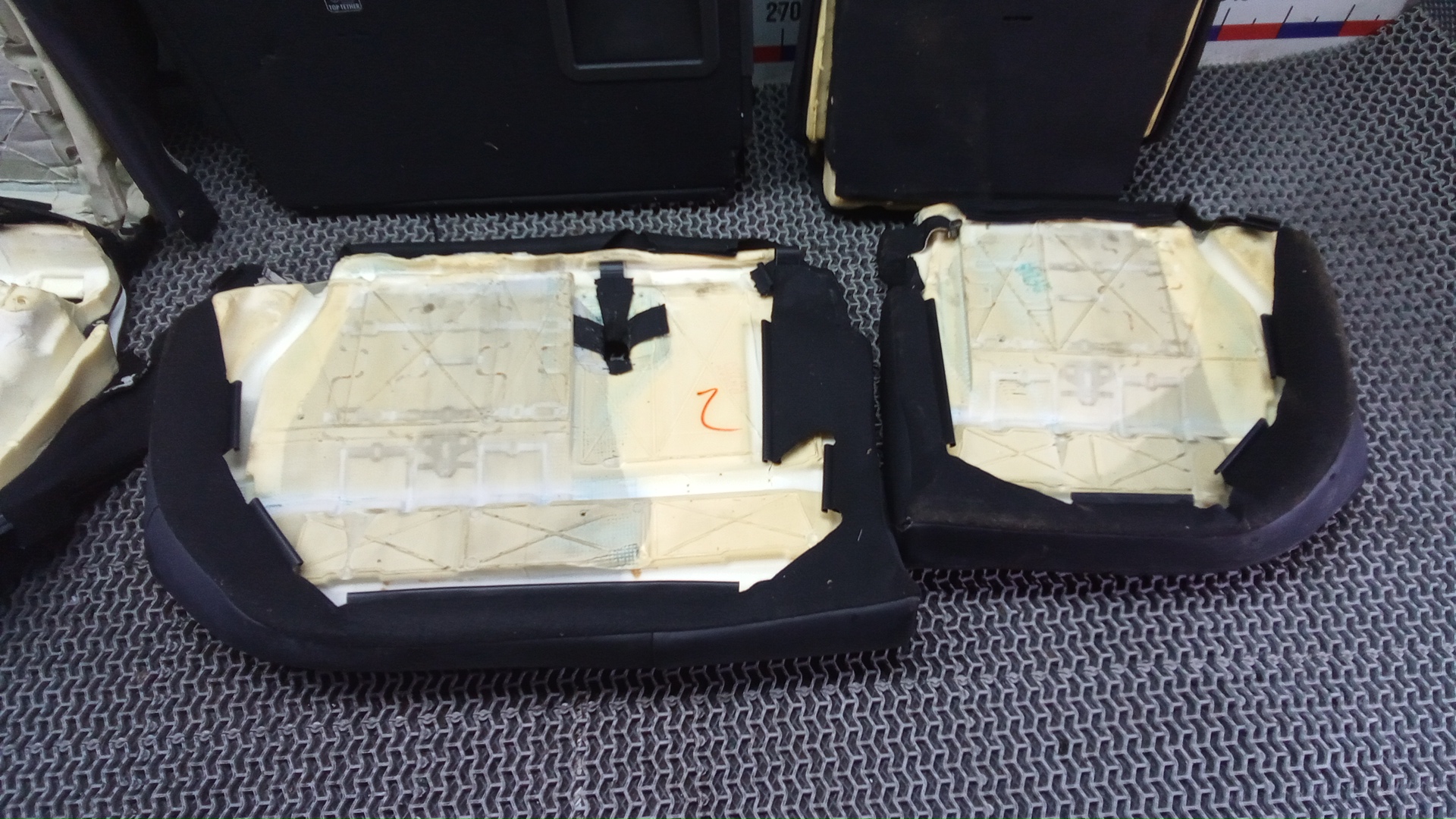 Сиденья комплект