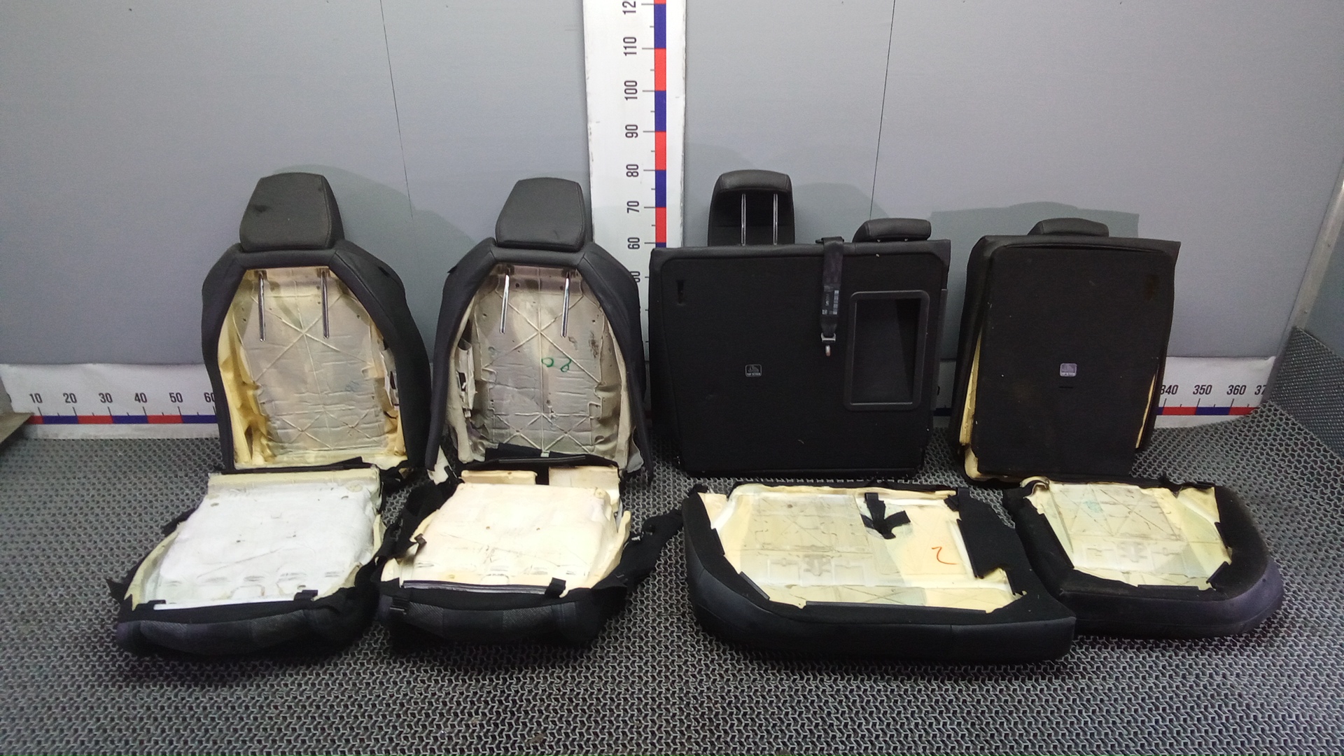 Сиденья комплект